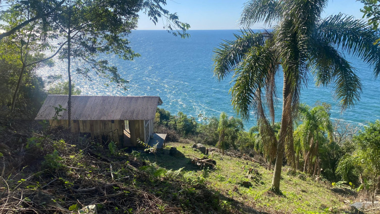 Terreno à Venda, 16.948 m² em Praia Da Ferrugem - Garopaba