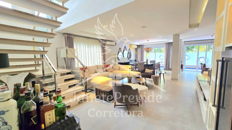 Imagem Casa de Condomínio com 4 Quartos à Venda, 300 m² em Alphaville - Santana De Parnaíba Imagem Casa de Condomínio com 4 Quartos à Venda, 300 m² em Alphaville - Santana De Parnaíba