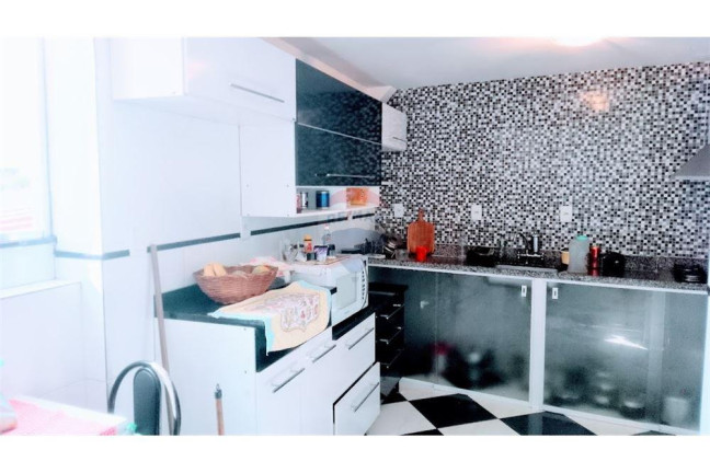 Imagem Casa com 2 Quartos à Venda, 218 m² em Madureira - Rio De Janeiro Imagem Casa com 2 Quartos à Venda, 218 m² em Madureira - Rio De Janeiro