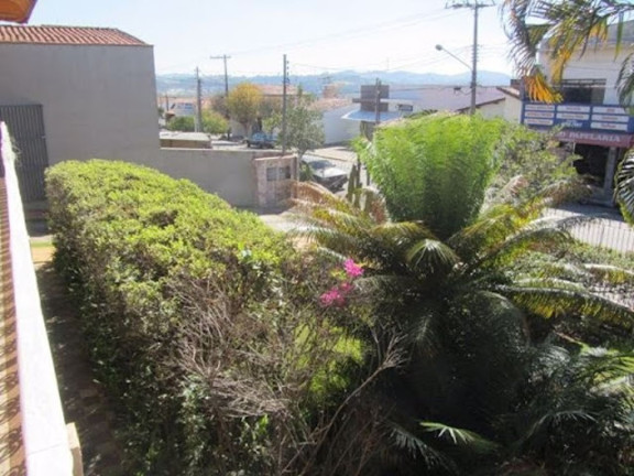 Imagem Casa com 3 Quartos à Venda, 415 m² em Alvinópolis - Atibaia Imagem Casa com 3 Quartos à Venda, 415 m² em Alvinópolis - Atibaia