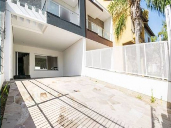 Imagem Sobrado com 3 Quartos à Venda, 190 m² em Jardim Itu - Porto Alegre