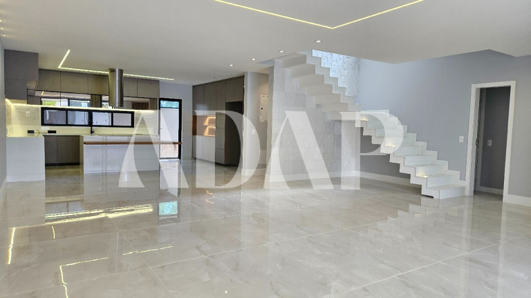 Imagem Casa com 5 Quartos à Venda, 498 m² em Recreio Dos Bandeirantes - Rio De Janeiro