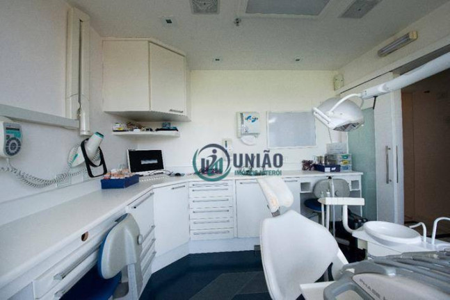 Imagem Sala Comercial à Venda, 120 m² em Centro - Niterói Imagem Sala Comercial à Venda, 120 m² em Centro - Niterói