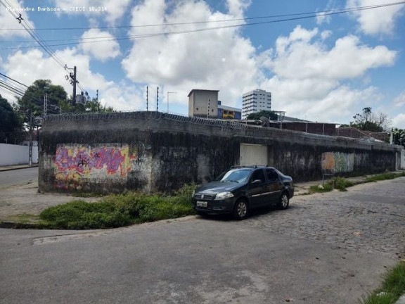 Imagem Casa com 7 Quartos à Venda, 290 m² em Torre - Recife Imagem Casa com 7 Quartos à Venda, 290 m² em Torre - Recife