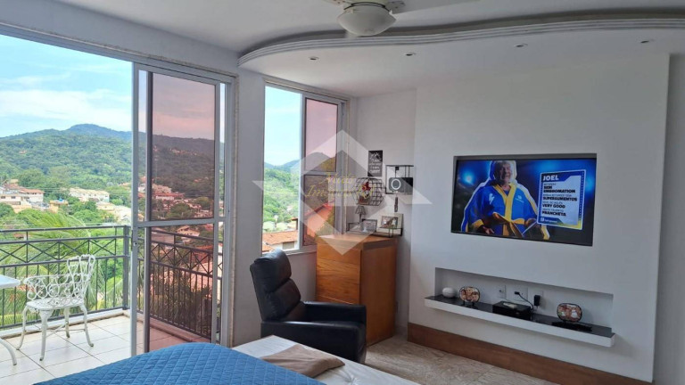 Imagem Casa com 4 Quartos à Venda, 450 m² em Badu - Niterói Imagem Casa com 4 Quartos à Venda, 450 m² em Badu - Niterói