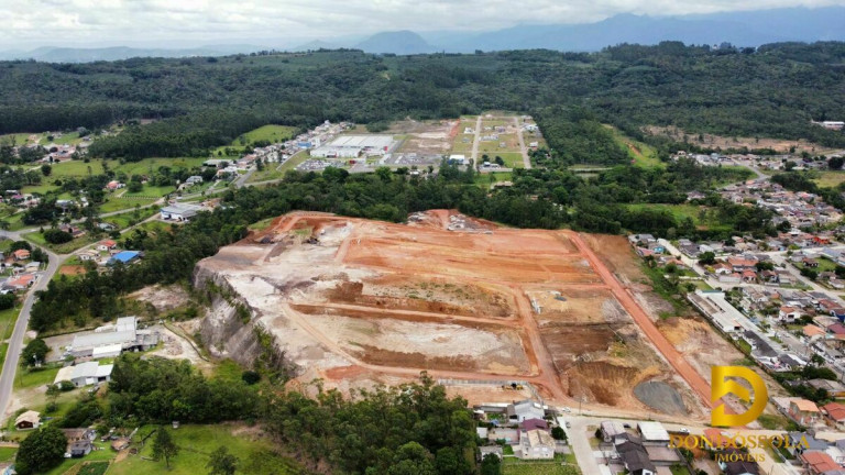 Terreno à Venda, 360 m² em Catarinense - Criciúma