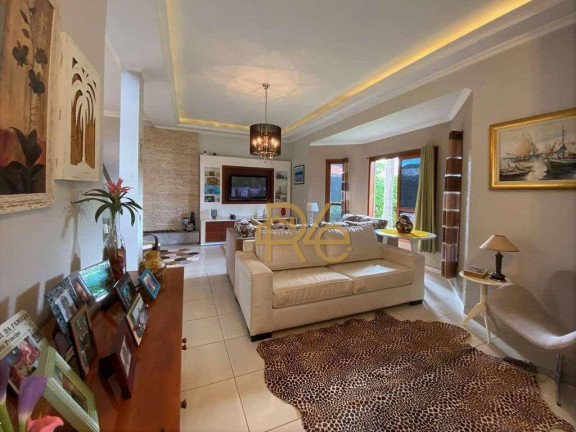 Imagem Casa com 4 Quartos à Venda, 362 m² em Chácara Vale Do Rio Cotia - Carapicuíba Imagem Casa com 4 Quartos à Venda, 362 m² em Chácara Vale Do Rio Cotia - Carapicuíba