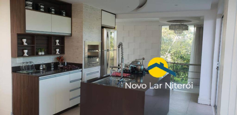 Imagem Casa com 4 Quartos à Venda, 526 m² em Camboinhas - Niterói Imagem Casa com 4 Quartos à Venda, 526 m² em Camboinhas - Niterói