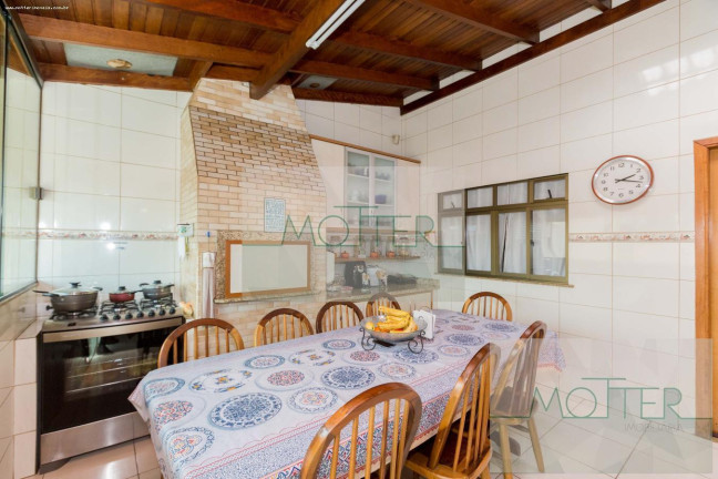 Imagem Casa com 4 Quartos à Venda, 293 m² em Seminário - Curitiba
