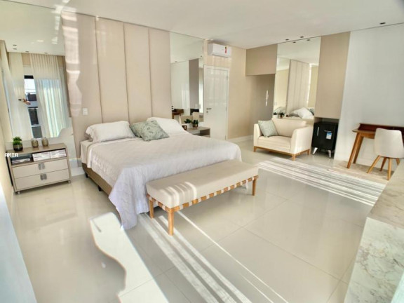 Imagem Casa com 3 Quartos à Venda, 300 m² em Centro - Xangri-lá Imagem Casa com 3 Quartos à Venda, 300 m² em Centro - Xangri-lá