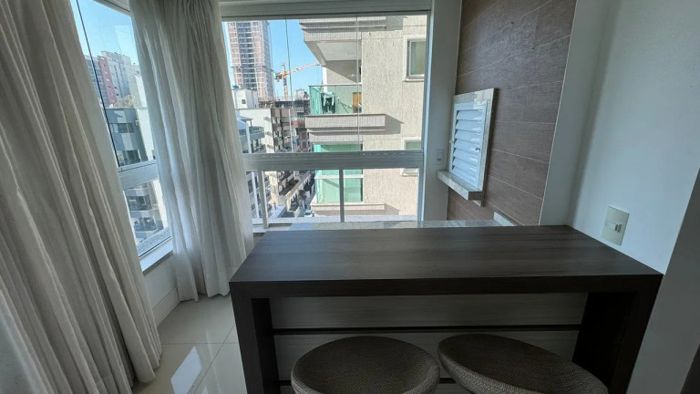 Imagem Apartamento com 3 Quartos à Venda, 105 m² em Meia Praia - Itapema