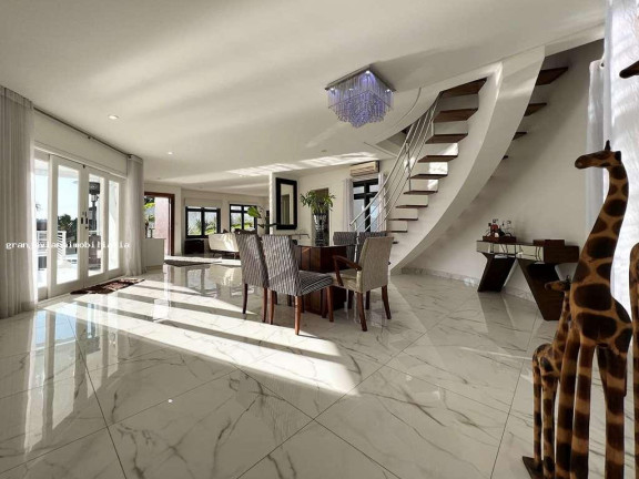 Imagem Casa à Venda, em São Paulo 2 - Cotia Imagem Casa à Venda, em São Paulo 2 - Cotia