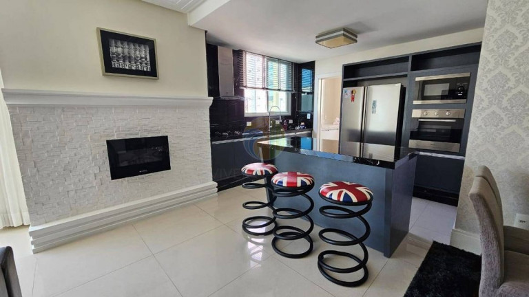 Imagem Apartamento com 3 Quartos à Venda, 133 m² em Centro - Balneário Camboriú Imagem Apartamento com 3 Quartos à Venda, 133 m² em Centro - Balneário Camboriú