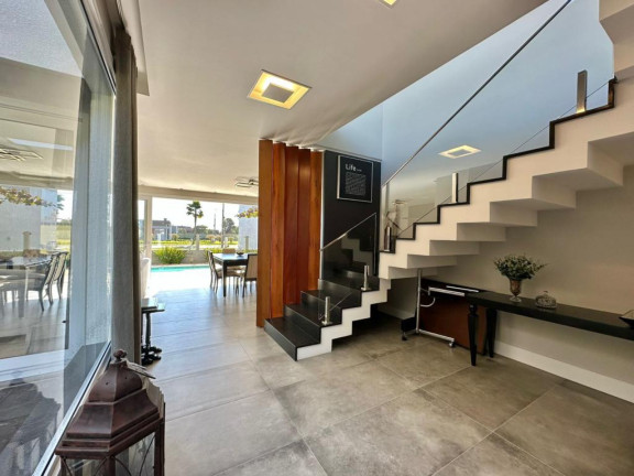 Imagem Casa com 3 Quartos à Venda,  em -- - Xangri-la