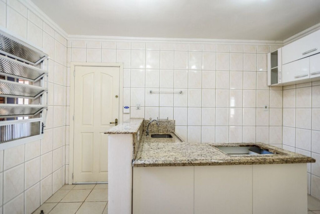 Imagem Casa com 4 Quartos à Venda, 225 m² em Tristeza - Porto Alegre Imagem Casa com 4 Quartos à Venda, 225 m² em Tristeza - Porto Alegre