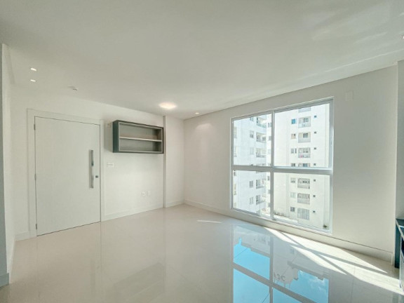 Imagem Apartamento com 3 Quartos à Venda, 126 m² em Centro - Balneário Camboriú Imagem Apartamento com 3 Quartos à Venda, 126 m² em Centro - Balneário Camboriú
