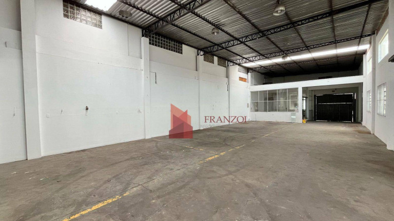 Imagem Galpão para Alugar, 275 m² em São João - Itajaí Imagem Galpão para Alugar, 275 m² em São João - Itajaí
