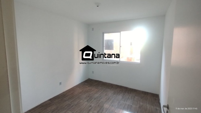 Imagem Apartamento com 2 Quartos para Alugar, 45 m² em Três Vendas - Pelotas