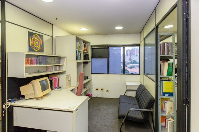Sala Comercial à Venda, 45 m² em Pinheiros - São Paulo