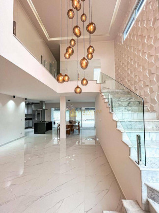 Imagem Sobrado com 4 Quartos à Venda, 340 m² em Massaguaçu - Caraguatatuba