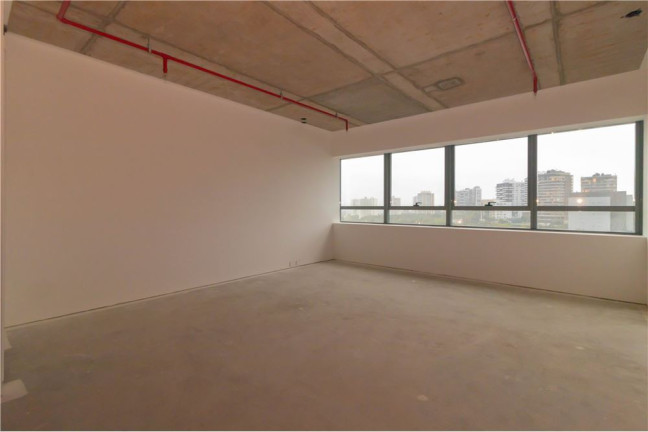 Imóvel Comercial à Venda, 37 m² em Chácara Das Pedras - Porto Alegre