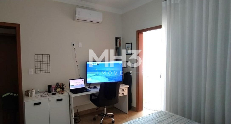 Imagem Casa de Condomínio com 3 Quartos à Venda, 223 m² em Residencial Real Parque Sumaré - Sumaré Imagem Casa de Condomínio com 3 Quartos à Venda, 223 m² em Residencial Real Parque Sumaré - Sumaré