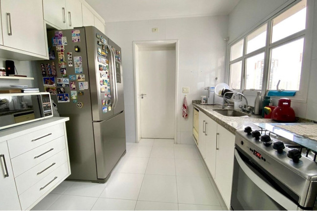 Imagem Apartamento com 4 Quartos à Venda, 141 m² em Vila Bertioga - São Paulo Imagem Apartamento com 4 Quartos à Venda, 141 m² em Vila Bertioga - São Paulo