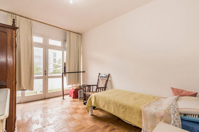 Imagem Imóvel com 3 Quartos à Venda, 107 m² em Santana - Porto Alegre Imagem Imóvel com 3 Quartos à Venda, 107 m² em Santana - Porto Alegre