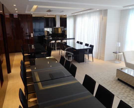Imagem Apartamento com 4 Quartos à Venda, 254 m² em Centro - Joinville