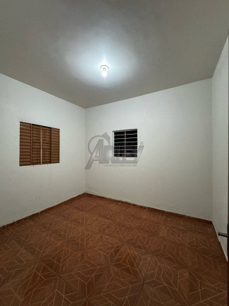 Imagem Casa com 2 Quartos à Venda, 100 m² em Montes Claros Imagem Casa com 2 Quartos à Venda, 100 m² em Montes Claros