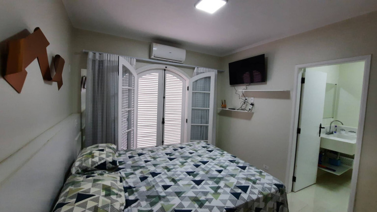 Imagem Casa com 4 Quartos à Venda, 324 m² em Tabatinga - Caraguatatuba Imagem Casa com 4 Quartos à Venda, 324 m² em Tabatinga - Caraguatatuba