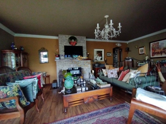 Imagem Casa com 3 Quartos à Venda, 187 m² em Ermitage - Teresópolis Imagem Casa com 3 Quartos à Venda, 187 m² em Ermitage - Teresópolis