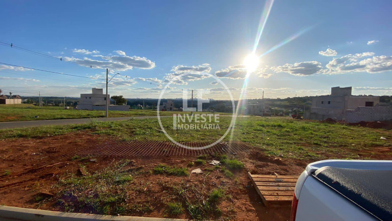 Imagem Terreno em Condomínio à Venda, 420 m² em Jardins Parma - Senador Canedo