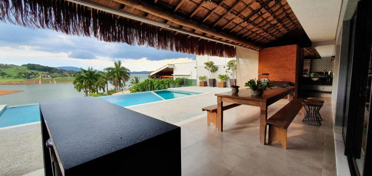 Imagem Casa com 4 Quartos à Venda, 350 m² em Serrinha - Bragança Paulista Imagem Casa com 4 Quartos à Venda, 350 m² em Serrinha - Bragança Paulista