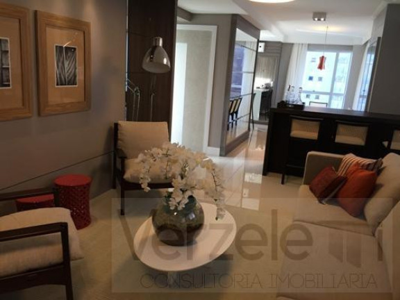 Imagem Apartamento com 3 Quartos à Venda, 136 m² em Centro - Balneário Camboriú Imagem Apartamento com 3 Quartos à Venda, 136 m² em Centro - Balneário Camboriú