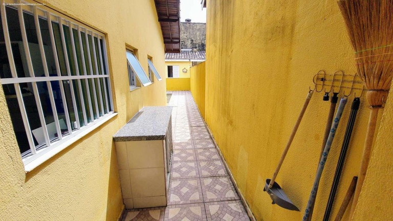 Imagem Casa com 3 Quartos à Venda, 95 m² em Estância São José - Peruíbe