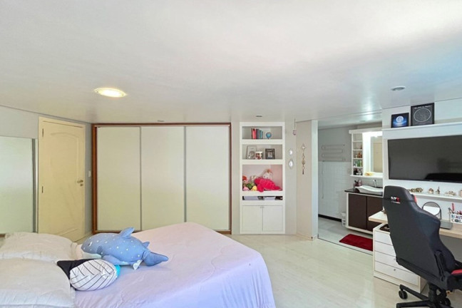 Imagem Casa com 3 Quartos à Venda, 395 m² em Espírito Santo - Porto Alegre Imagem Casa com 3 Quartos à Venda, 395 m² em Espírito Santo - Porto Alegre