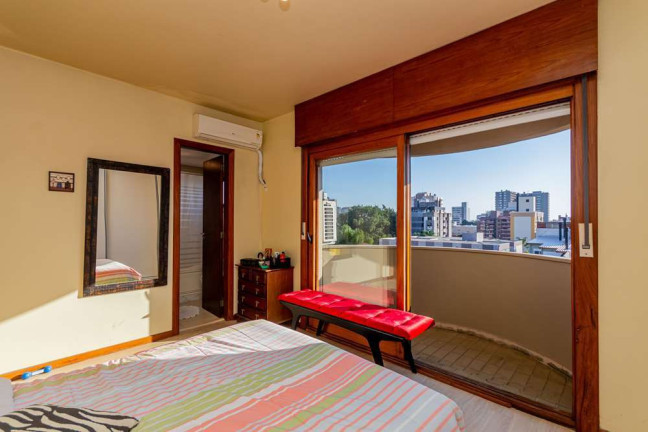 Imagem Apartamento com 3 Quartos à Venda, 120 m² em Menino Deus - Porto Alegre