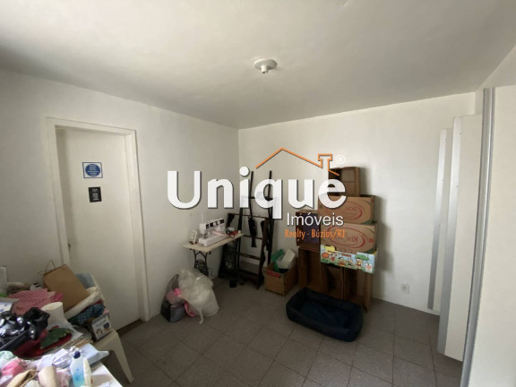 Imagem Casa com 7 Quartos à Venda, 240 m² em Vila Nova - Cabo Frio Imagem Casa com 7 Quartos à Venda, 240 m² em Vila Nova - Cabo Frio