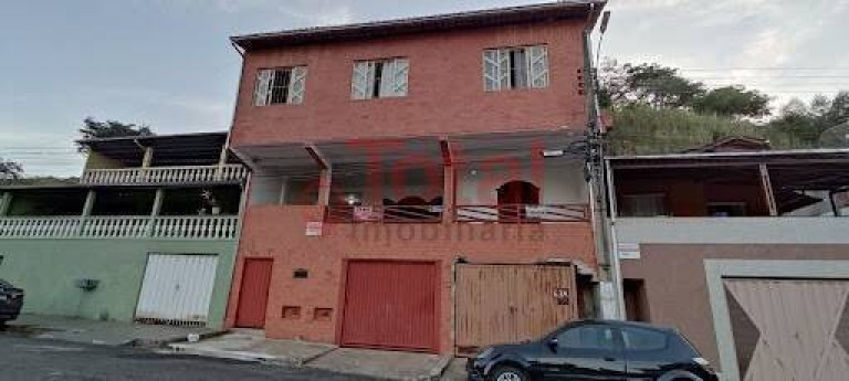 Casa com 3 Quartos à Venda, 275 m² em Vale Verde - Timóteo