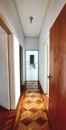 Imagem Casa com 3 Quartos à Venda, 242 m² em Centro - Botucatu Imagem Casa com 3 Quartos à Venda, 242 m² em Centro - Botucatu
