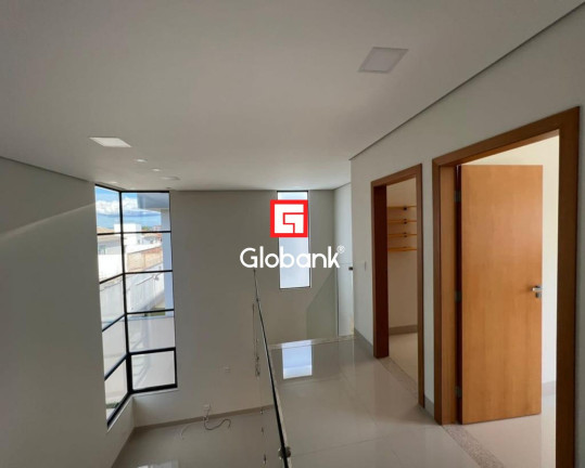 Imagem Casa com 3 Quartos à Venda, 300 m² em Ibituruna - Montes Claros Imagem Casa com 3 Quartos à Venda, 300 m² em Ibituruna - Montes Claros