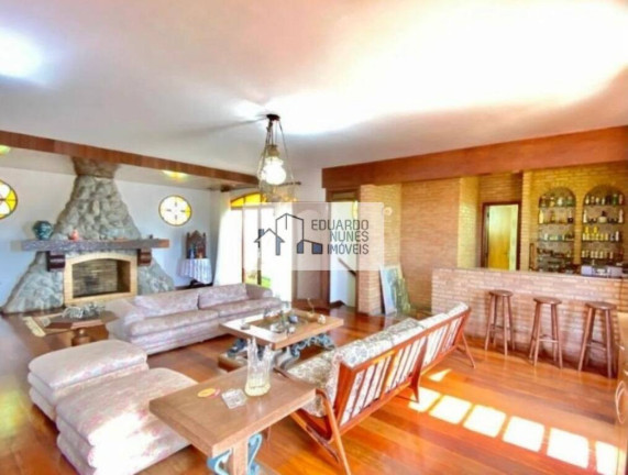 Imagem Casa com 5 Quartos à Venda, em Mangabeiras - Belo Horizonte Imagem Casa com 5 Quartos à Venda, em Mangabeiras - Belo Horizonte