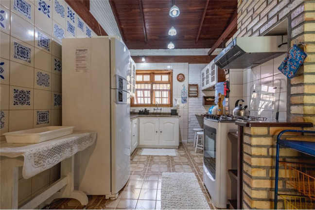 Imagem Casa com 3 Quartos à Venda, em Cachoeira Do Bom Jesus - Florianópolis Imagem Casa com 3 Quartos à Venda, em Cachoeira Do Bom Jesus - Florianópolis