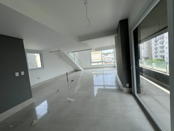 Imagem Cobertura com 3 Quartos à Venda, 177 m² em Menino Deus - Porto Alegre