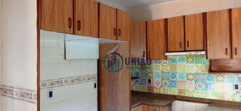 Imagem Casa com 4 Quartos à Venda, 320 m² em Maria Paula - São Gonçalo
