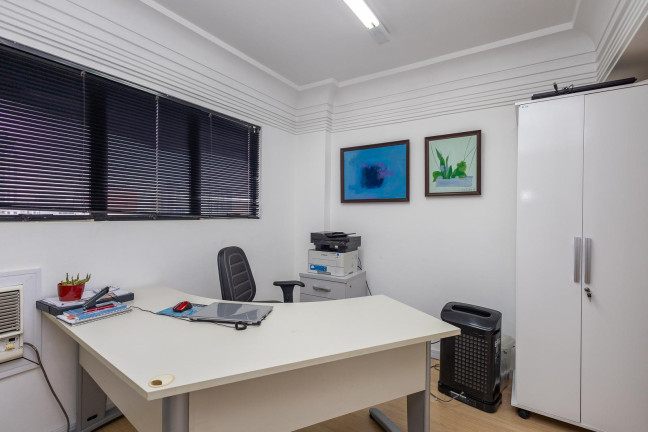 Imagem Sala Comercial à Venda, 44 m² em Centro - Curitiba Imagem Sala Comercial à Venda, 44 m² em Centro - Curitiba