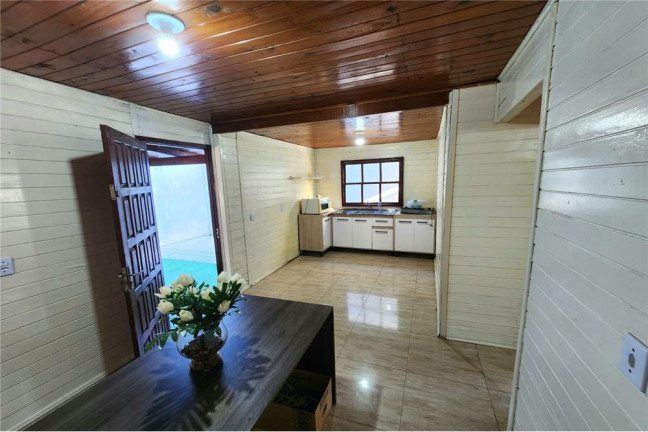 Imagem Casa com 3 Quartos à Venda, em Olaria - Canoas Imagem Casa com 3 Quartos à Venda, em Olaria - Canoas