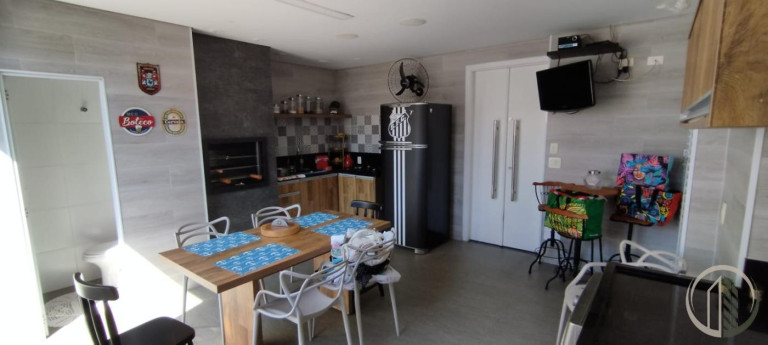 Imagem Casa com 3 Quartos à Venda, 252 m² em Marapé - Santos