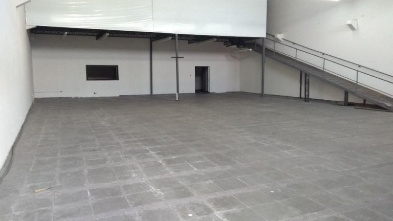 Ponto Comercial para Alugar, 898 m² em Centro - São José Dos Campos
